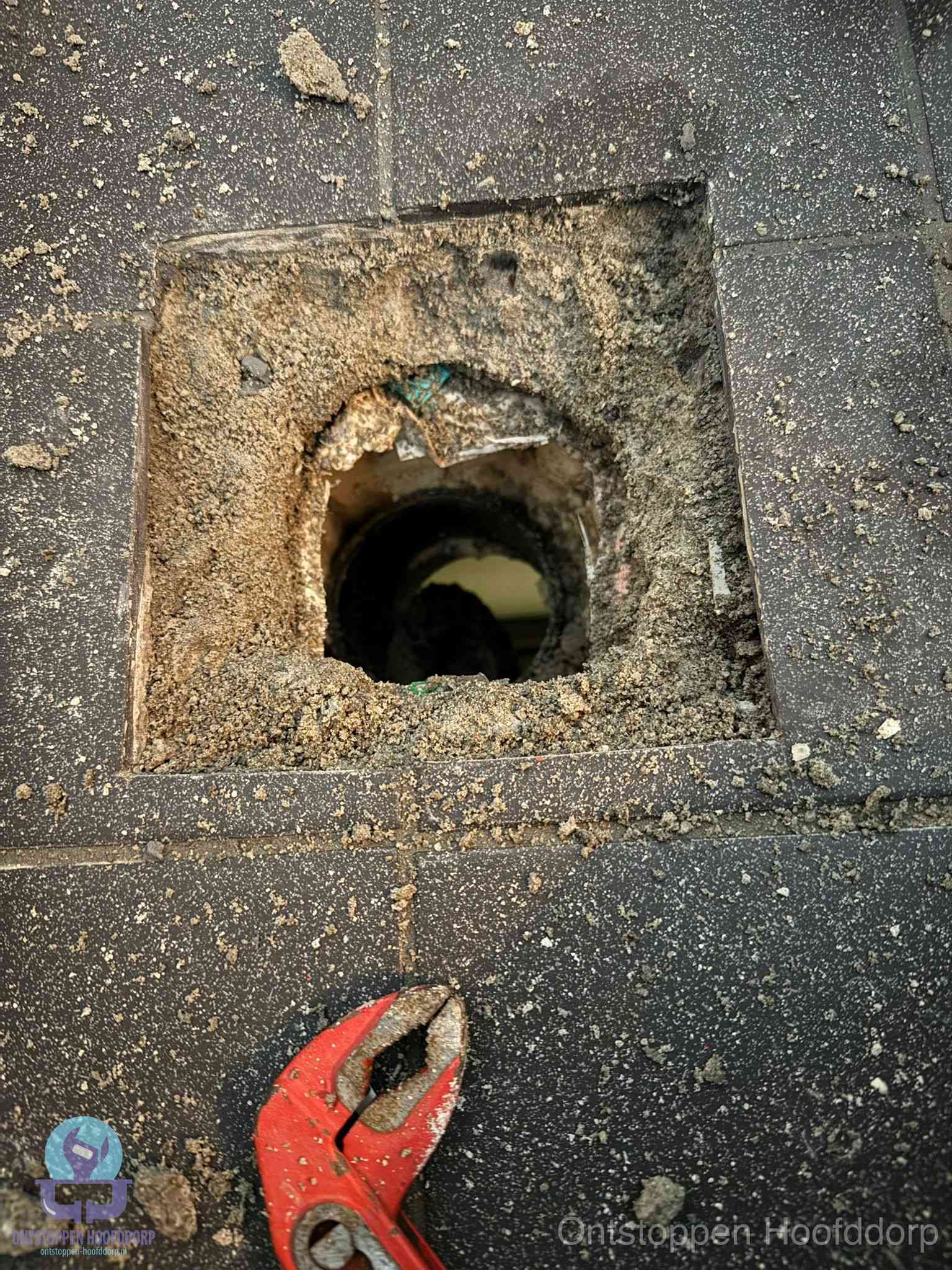 Rioolputje erfgrens eigendom in Hoofddorp